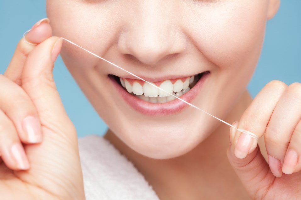 how to use dental floss with braces